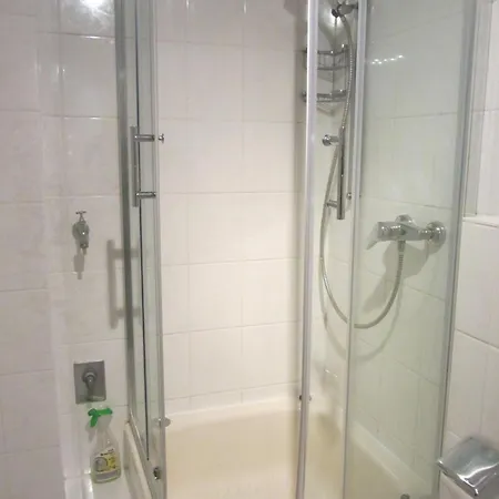 Ferienwohnung-boehler-landstrasse דירה